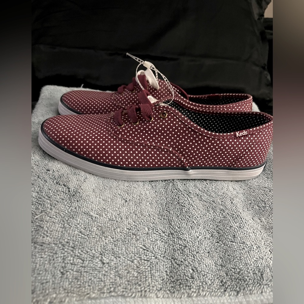 KEDS(BRAND NEW/TAGS)!!!!